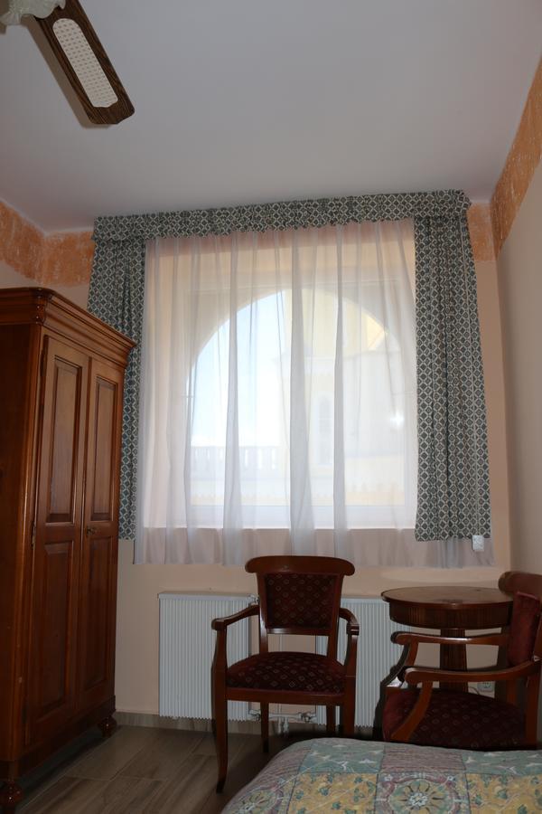 באלאטונספזד Sir David Balaton Castle Apartmanok מראה חיצוני תמונה