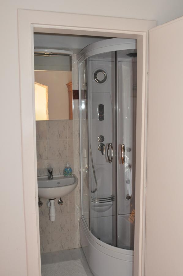 באלאטונספזד Sir David Balaton Castle Apartmanok מראה חיצוני תמונה
