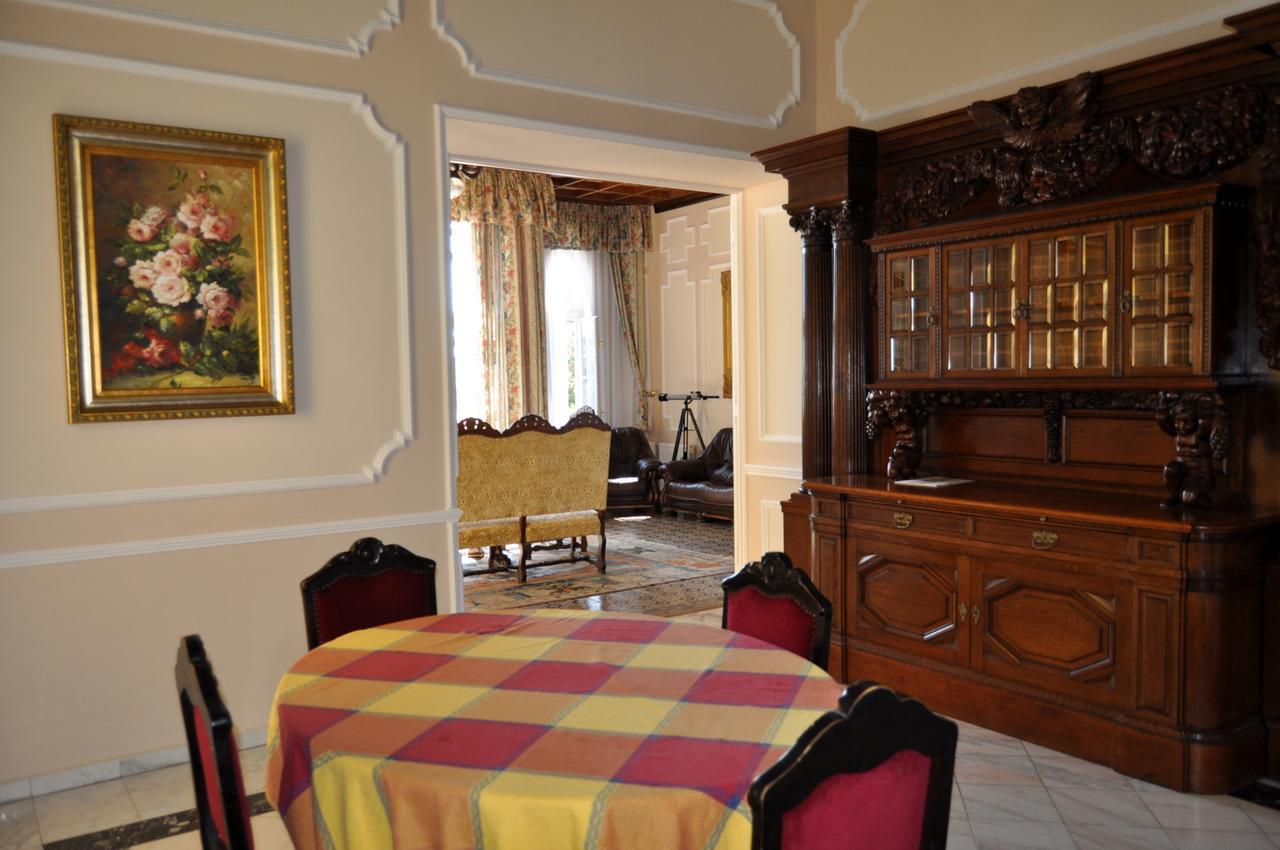 באלאטונספזד Sir David Balaton Castle Apartmanok מראה חיצוני תמונה